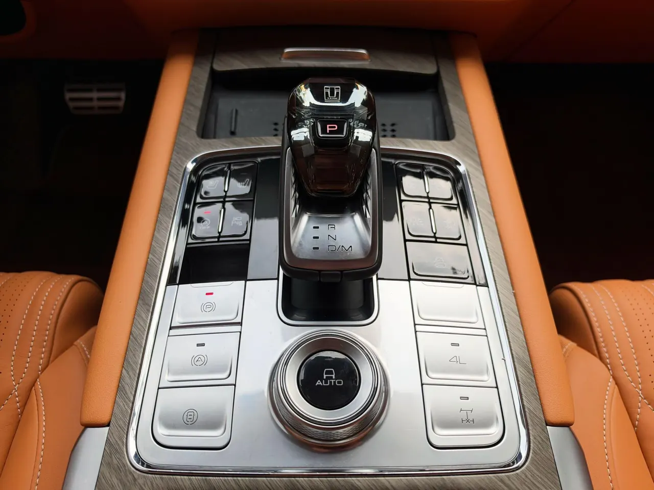 Tank 2022 Tank 500 48V 3.0T Sports Edition 5-seat Automatic Gear 17
