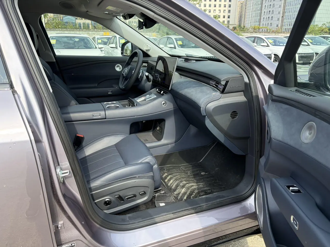 Voyah 2025 FREE four-wheel drive dry Kun version of automatic gear 2