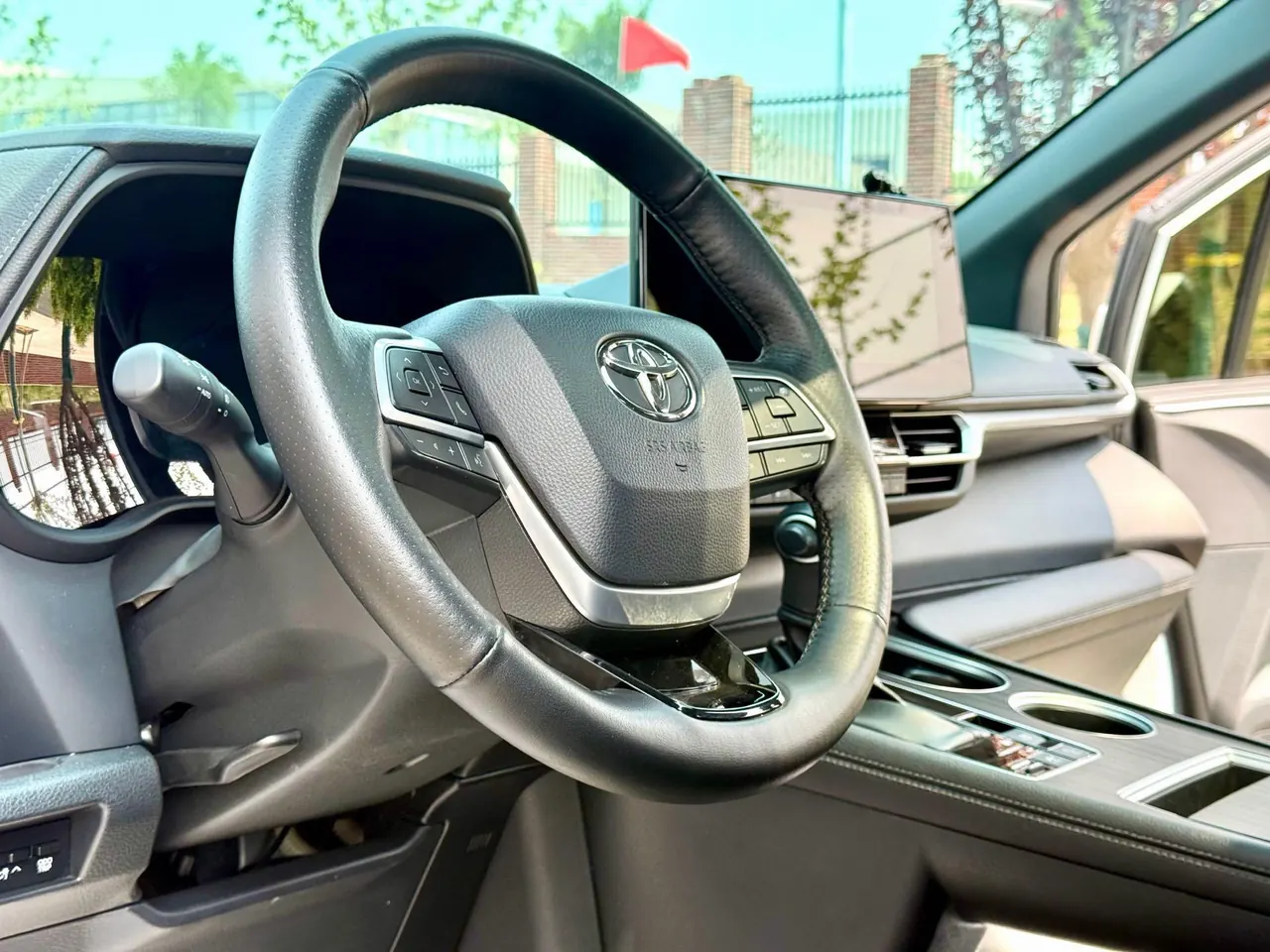 Toyota 2021 Sai 2.5 Stepless Premium Edition Automatic Gear 4