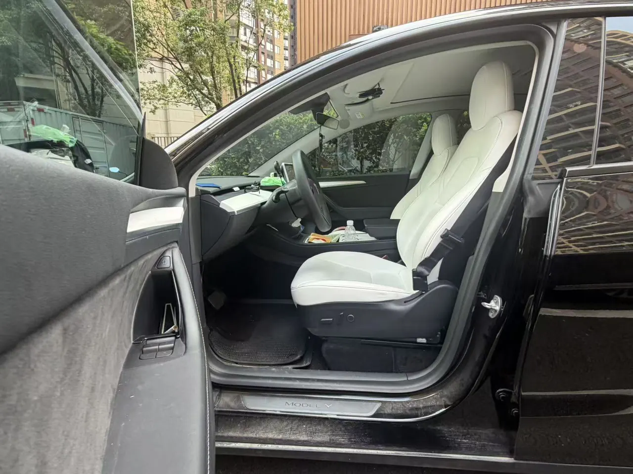 Tesla 2021 Model Y Standard Endurance Rear Drive Automatic Gear 2