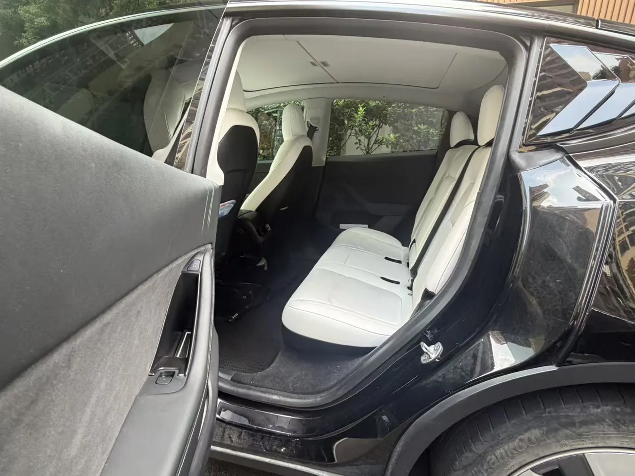 Tesla 2021 Model Y Standard Endurance Rear Drive Automatic Gear 3