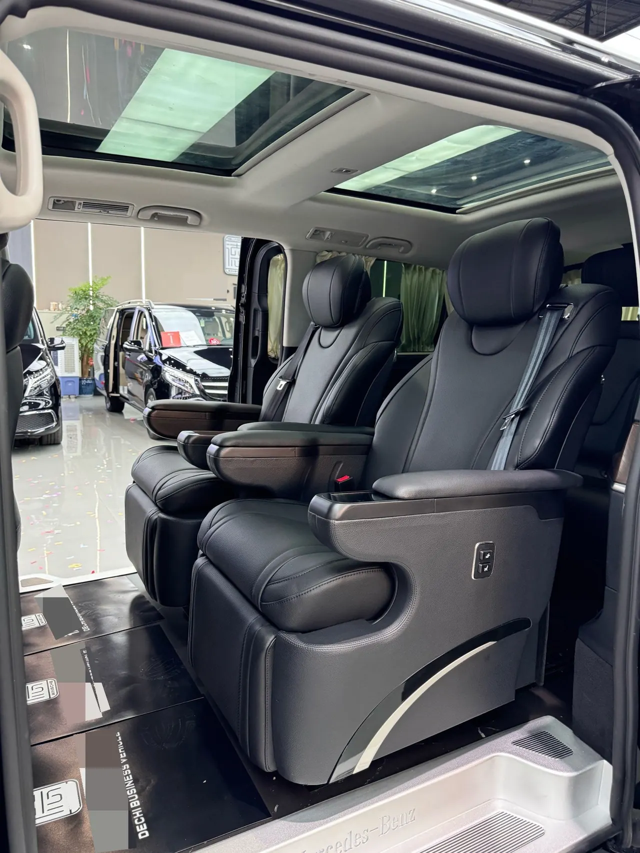 Mercedes Benz Class V 2020V 260 2.0T Pilot Edition Automatic Gear 6