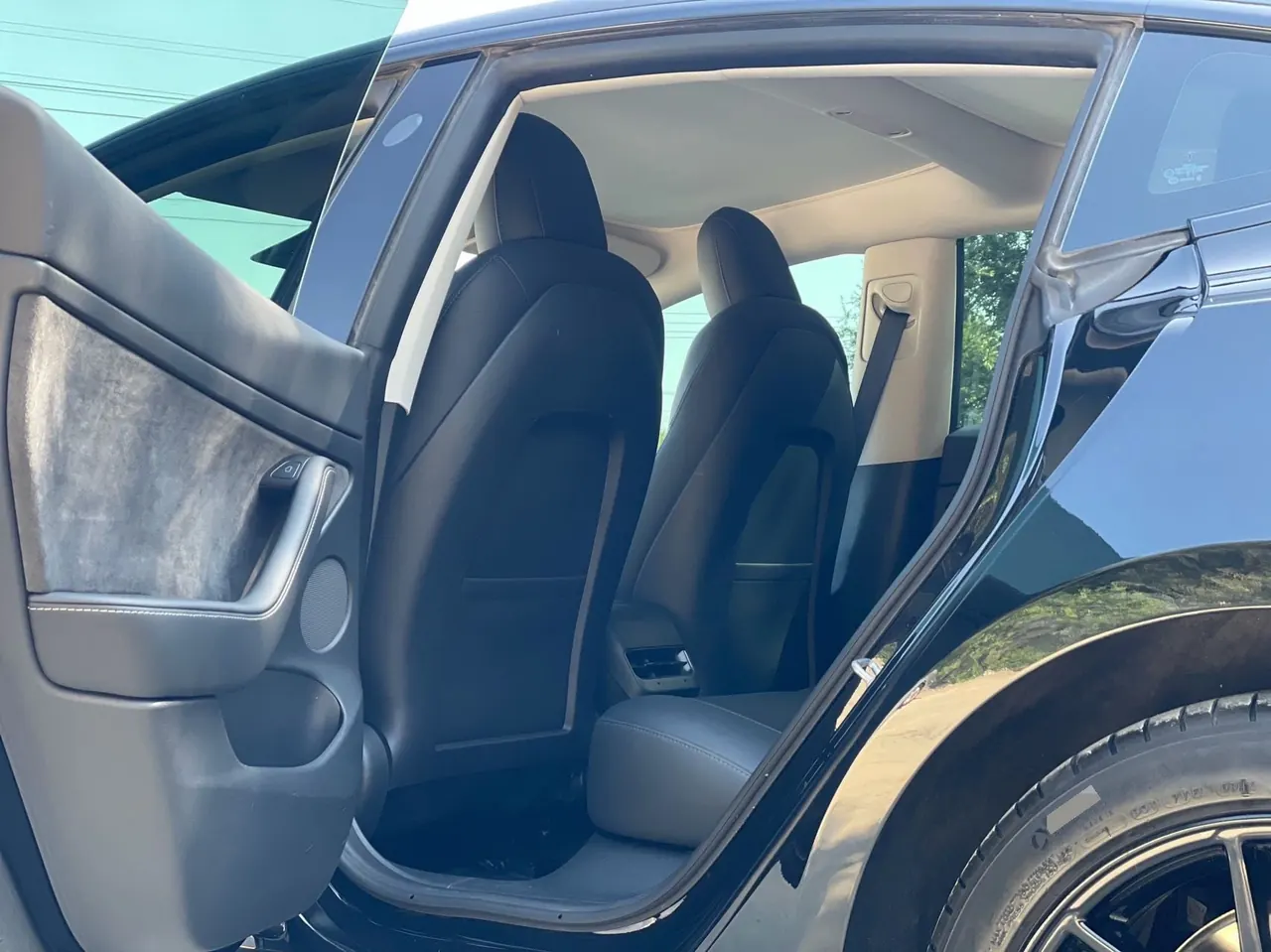 Tesla 2022 Model 3 rear-wheel drive version of automatic transmission 5
