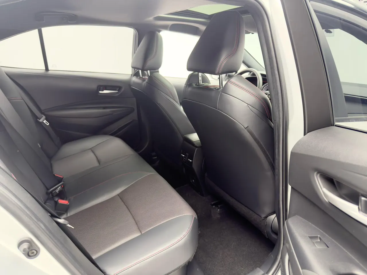 Toyota 2022 Lei Ling Shuangqing 1.8H Stepless Sports Edition Automatic Gear 4