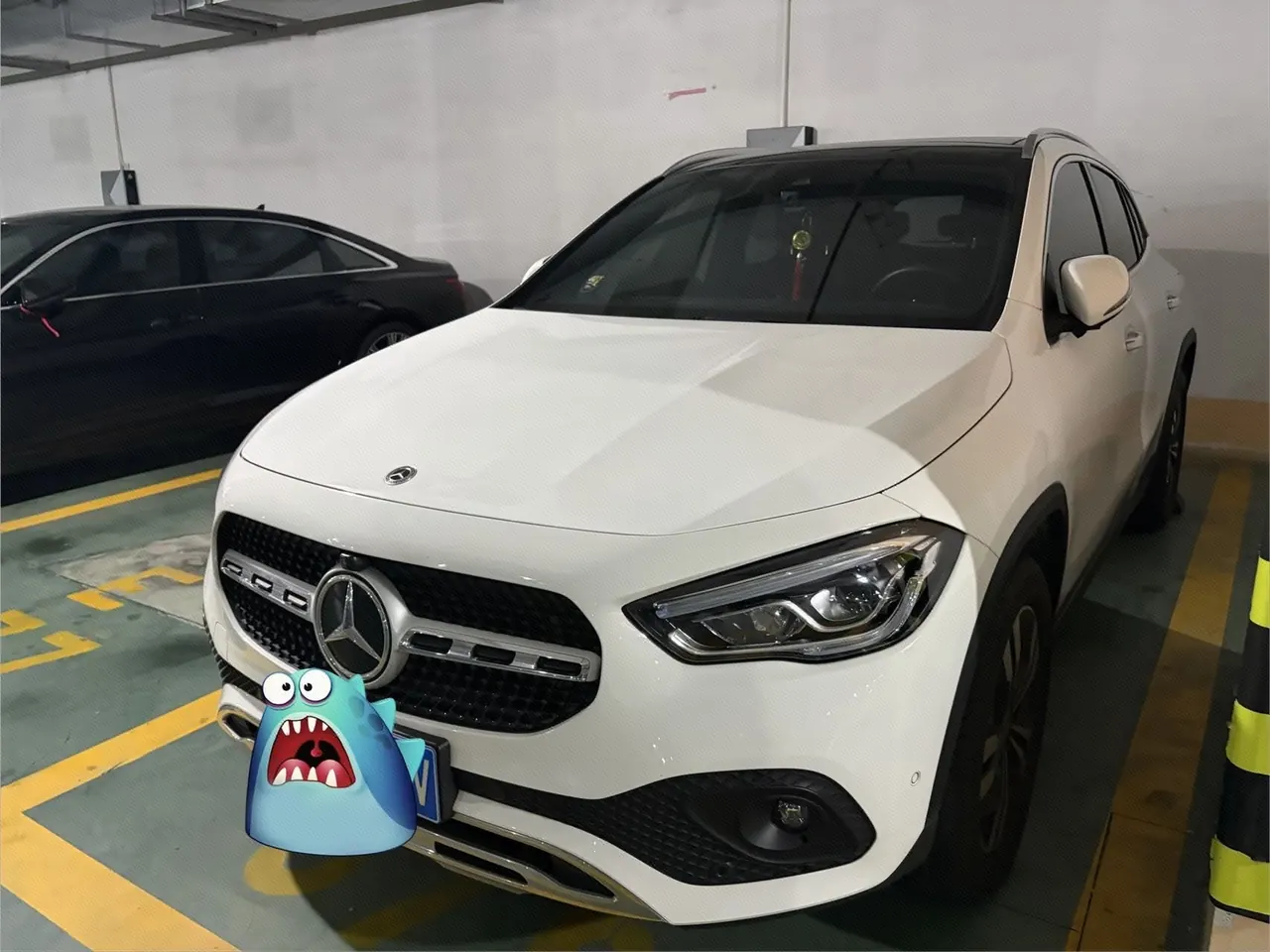 Mercedes Benz 2022 GLA 200 1.3T automatic gear - View 1