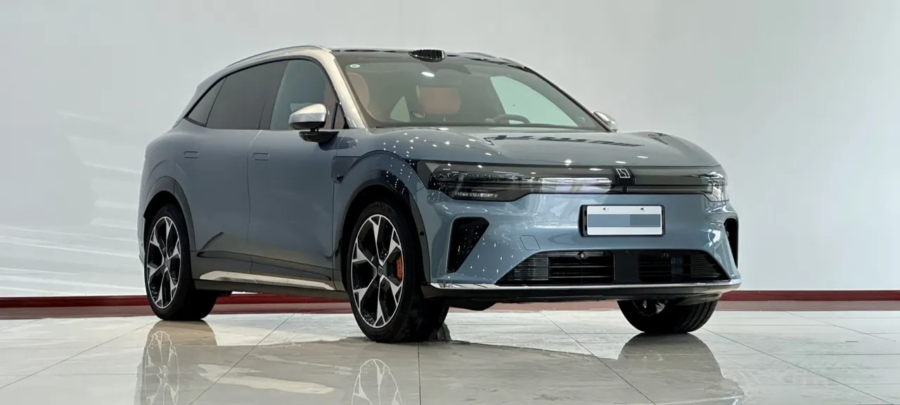 Zeekr 2026 Zeekr 7X 103kWh Four-wheel Drive Ultra Edition Automatic Gear 5