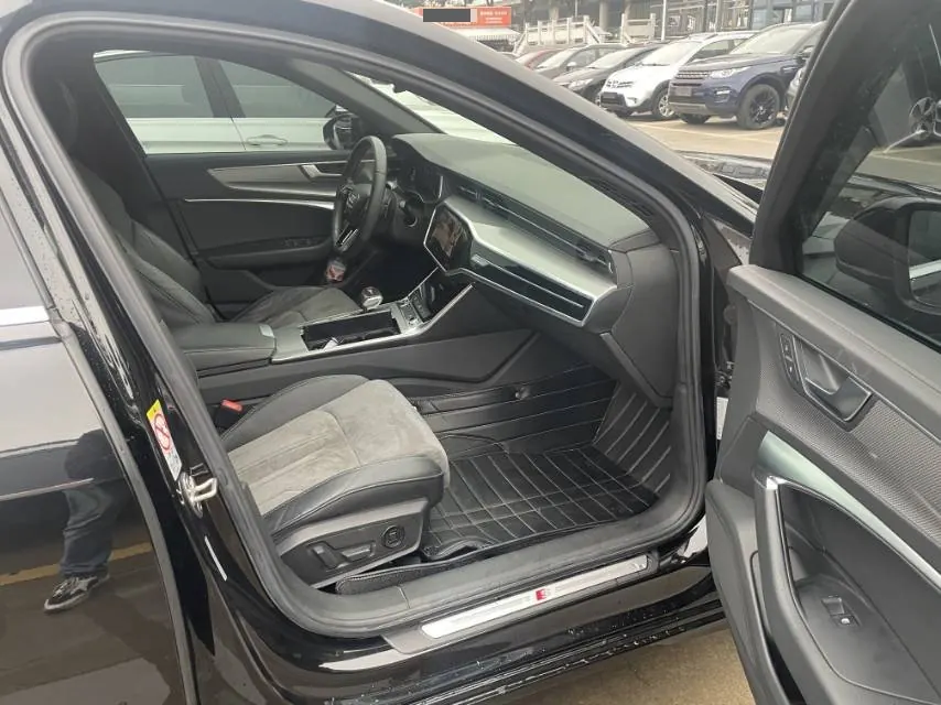 Audi 2021 A6L 2.0TFSI 45TFSI Selected Dynamic Automatic 9