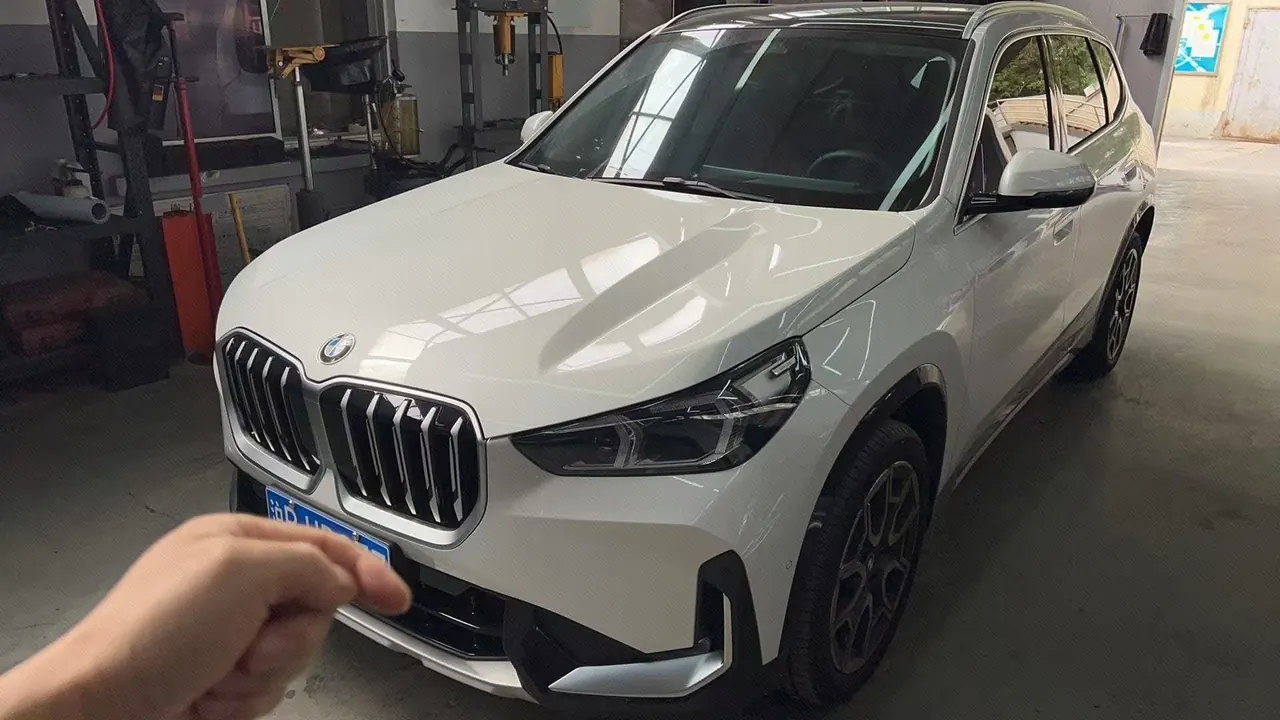 Open image lightbox: BMW 2026 X1 sDrive25Li 2.0T X design set automatic gear