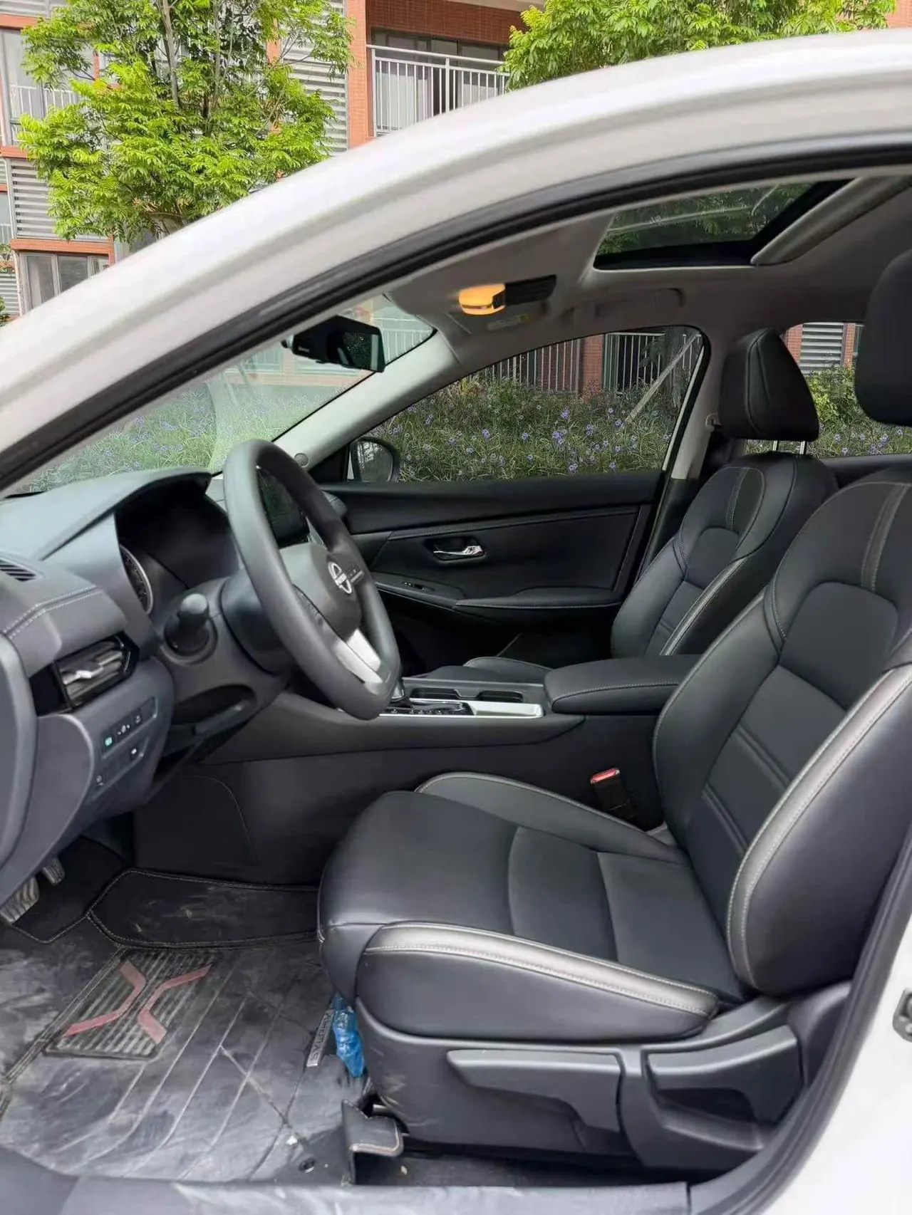 Nissan 2026 Sylphy 1.6 Stepless Pleasant Edition Automatic Gear 5