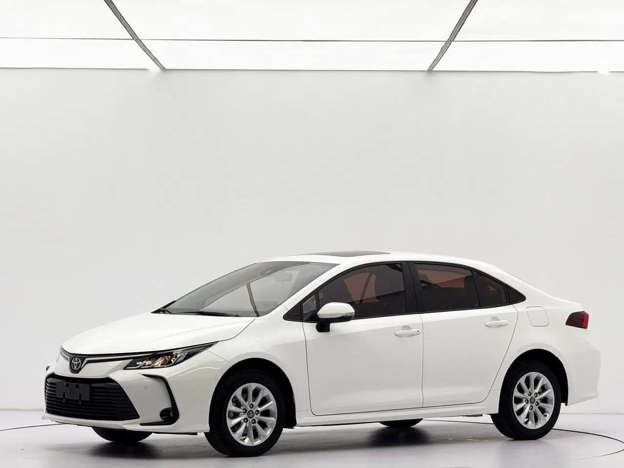 Открыть галерею: Toyota 2021 corolla 1.2T stepless elite PLUS version of automatic gear