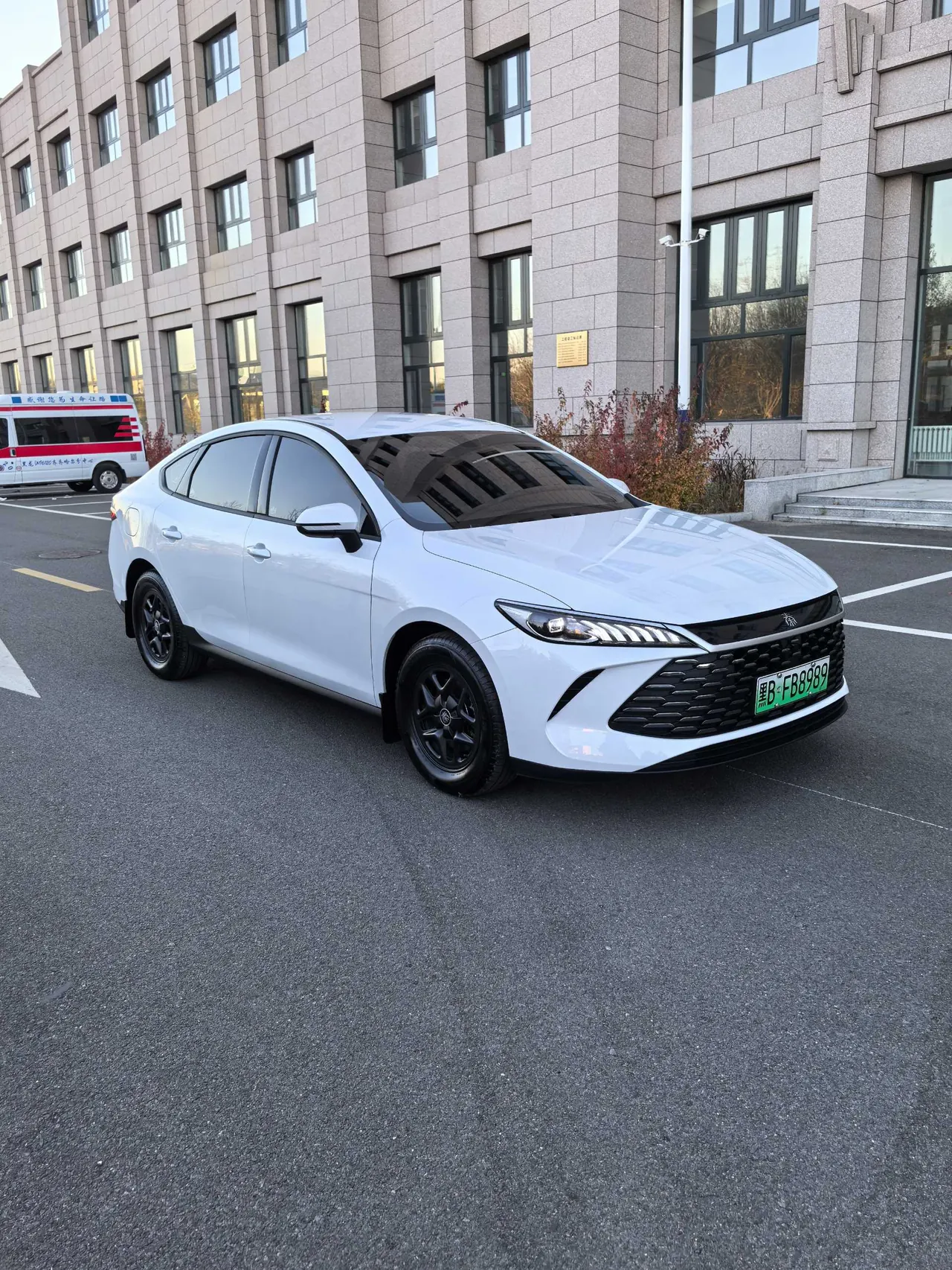 BYD 2025 Qin PLUS DM-i 1.5 stepless intelligent driving version 55KM leading automatic gear 3