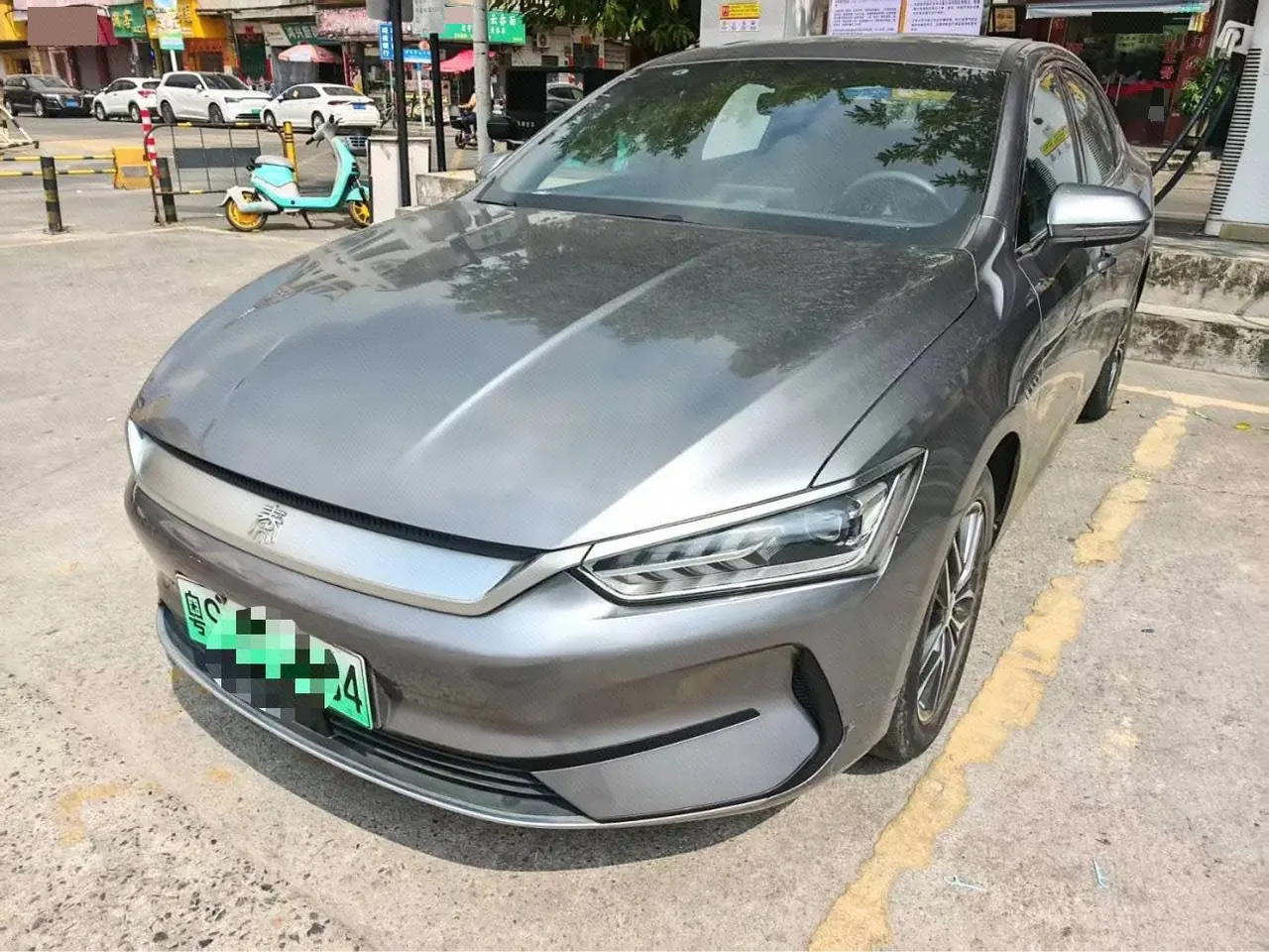Открыть галерею: BYD 2021 Qin PLUS EV 500KM Luxury Automatic Gear