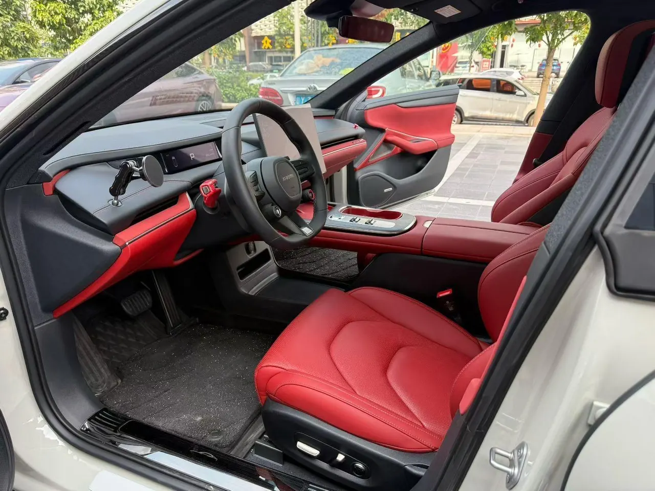 MI 2024 SU 7 830km Rear Drive Ultra Long Endurance High-end Smart Drive Pro Edition Automatic Gear 4