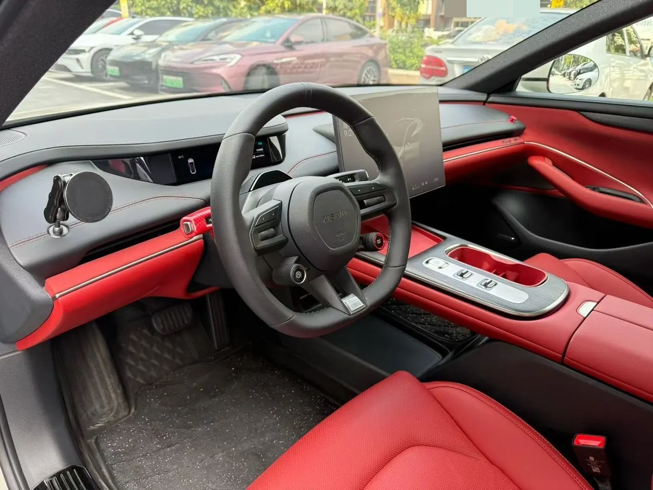 MI 2024 SU 7 830km Rear Drive Ultra Long Endurance High-end Smart Drive Pro Edition Automatic Gear 7