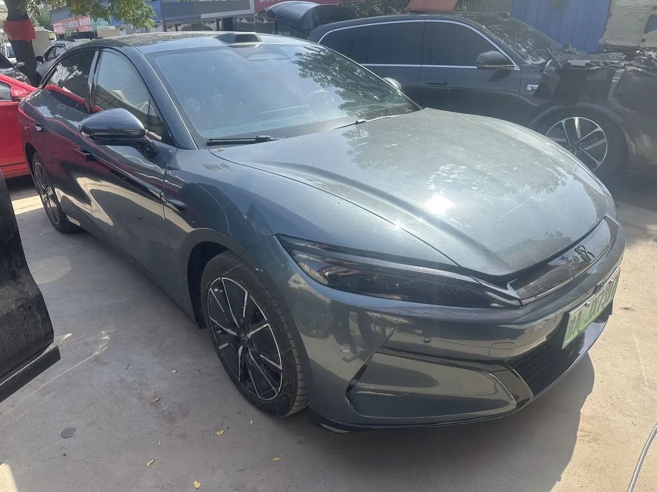 BYD 2025 Han l DM-i 1.5T stepless 200KM laser Radar flagship automatic gear 2