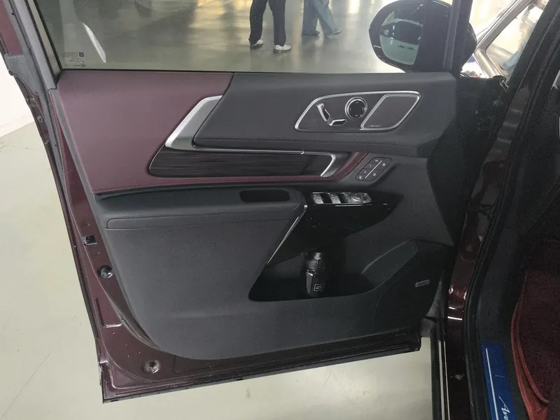 Buick 2025 Century 48V 2.0T Yunshi Edition 7-seat Automatic Gear 6