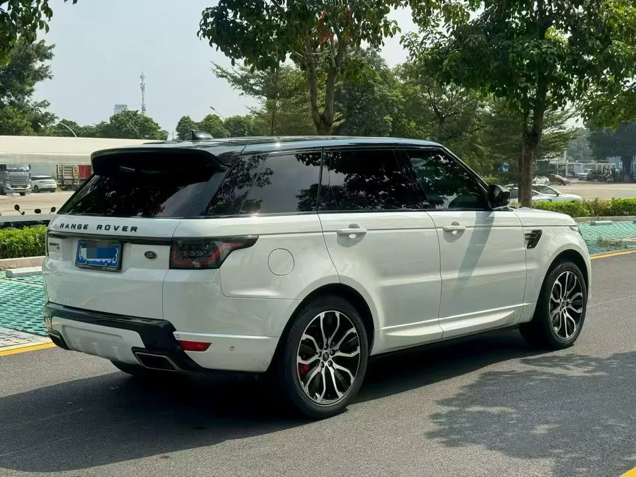 Land Rover Range Rover Sport Edition (Imported) 2022 Range Rover Sport Edition 48V 3.0T L6 Yao Black Edition Automatic Gear 6