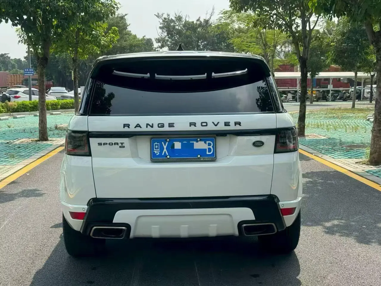 Land Rover Range Rover Sport Edition (Imported) 2022 Range Rover Sport Edition 48V 3.0T L6 Yao Black Edition Automatic Gear 7