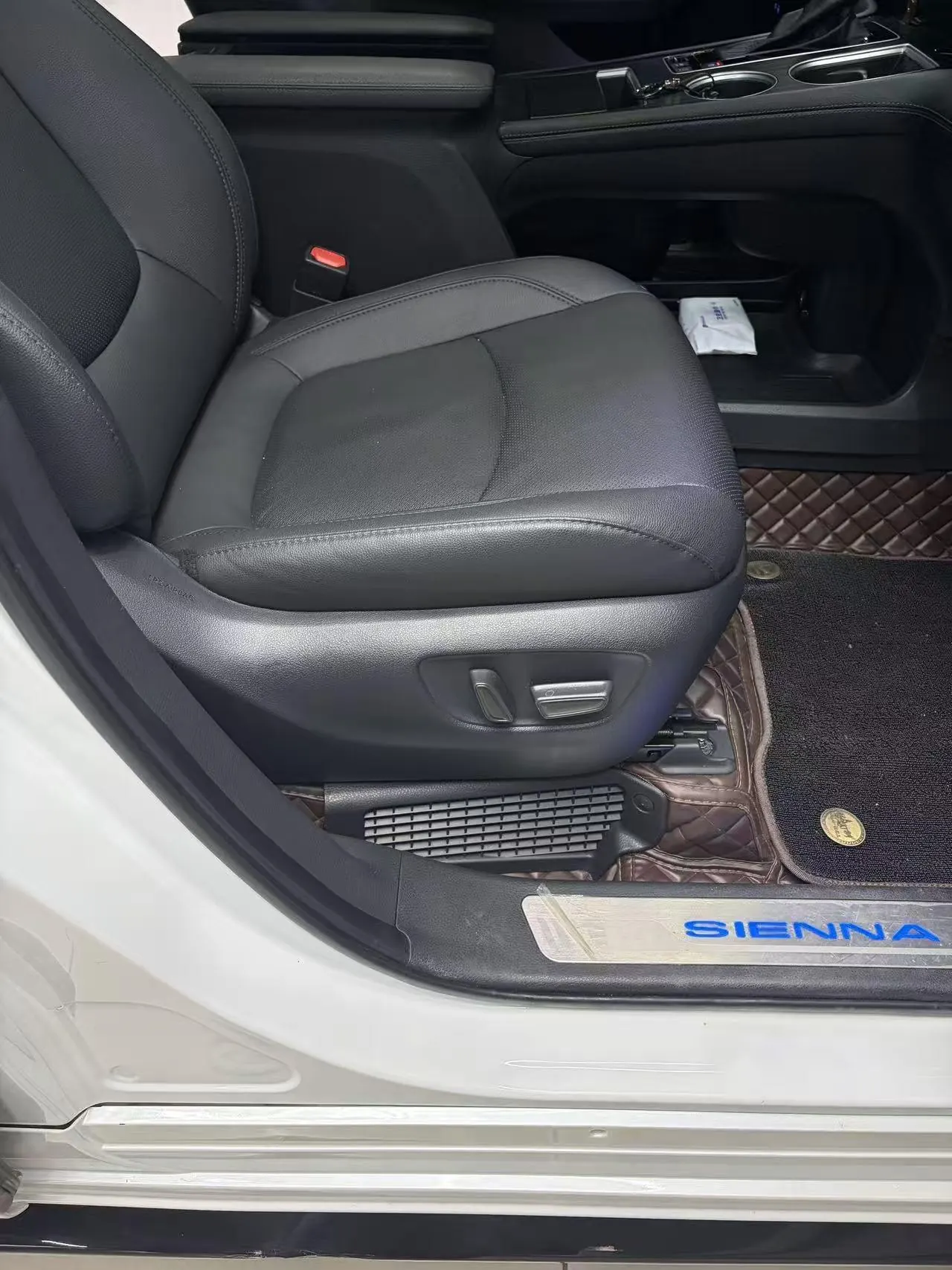 Toyota 2021 Sana 2.5 Stepless Extreme Edition Automatic Transmission 11