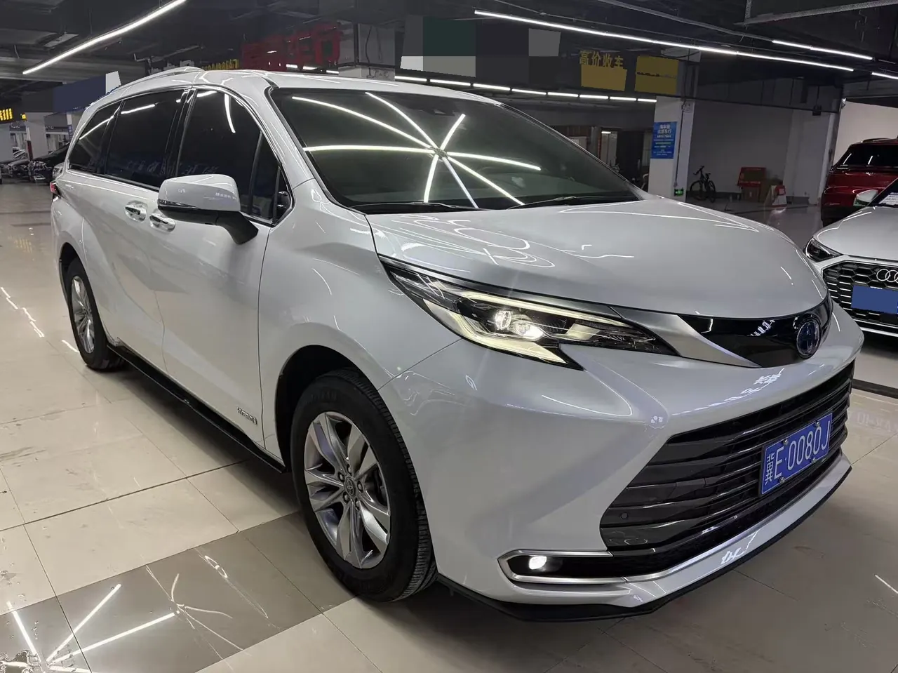 Toyota 2021 Sana 2.5 Stepless Extreme Edition Automatic Transmission 2