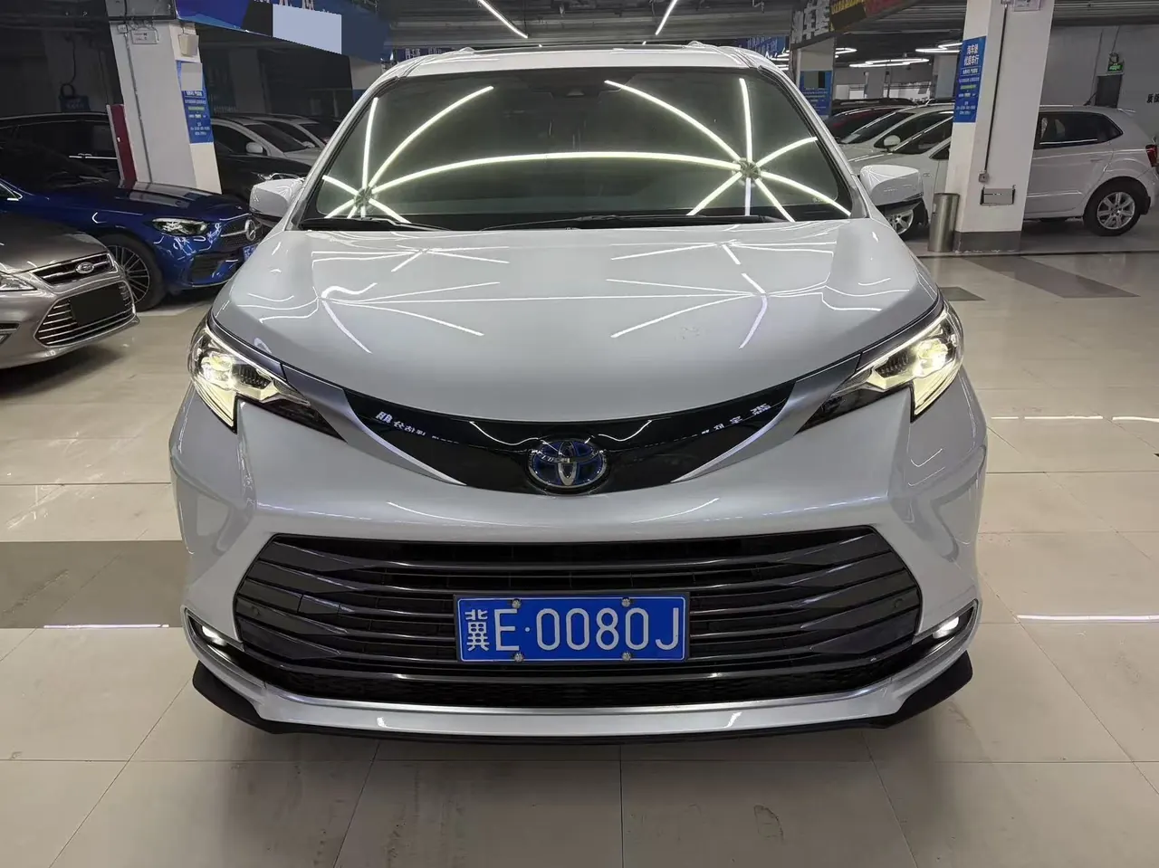 Toyota 2021 Sana 2.5 Stepless Extreme Edition Automatic Transmission 5