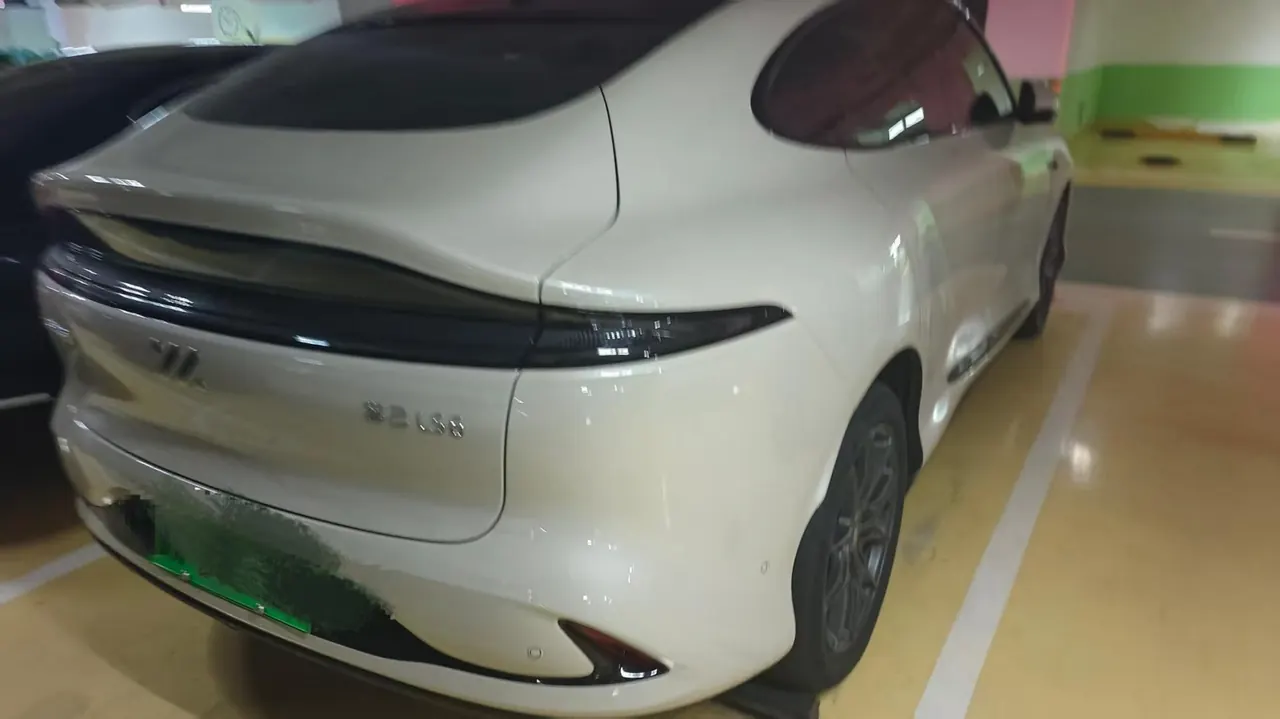 IM 2025 IM LS6 Lizard Smart Driving Edition Automatic Gear 5