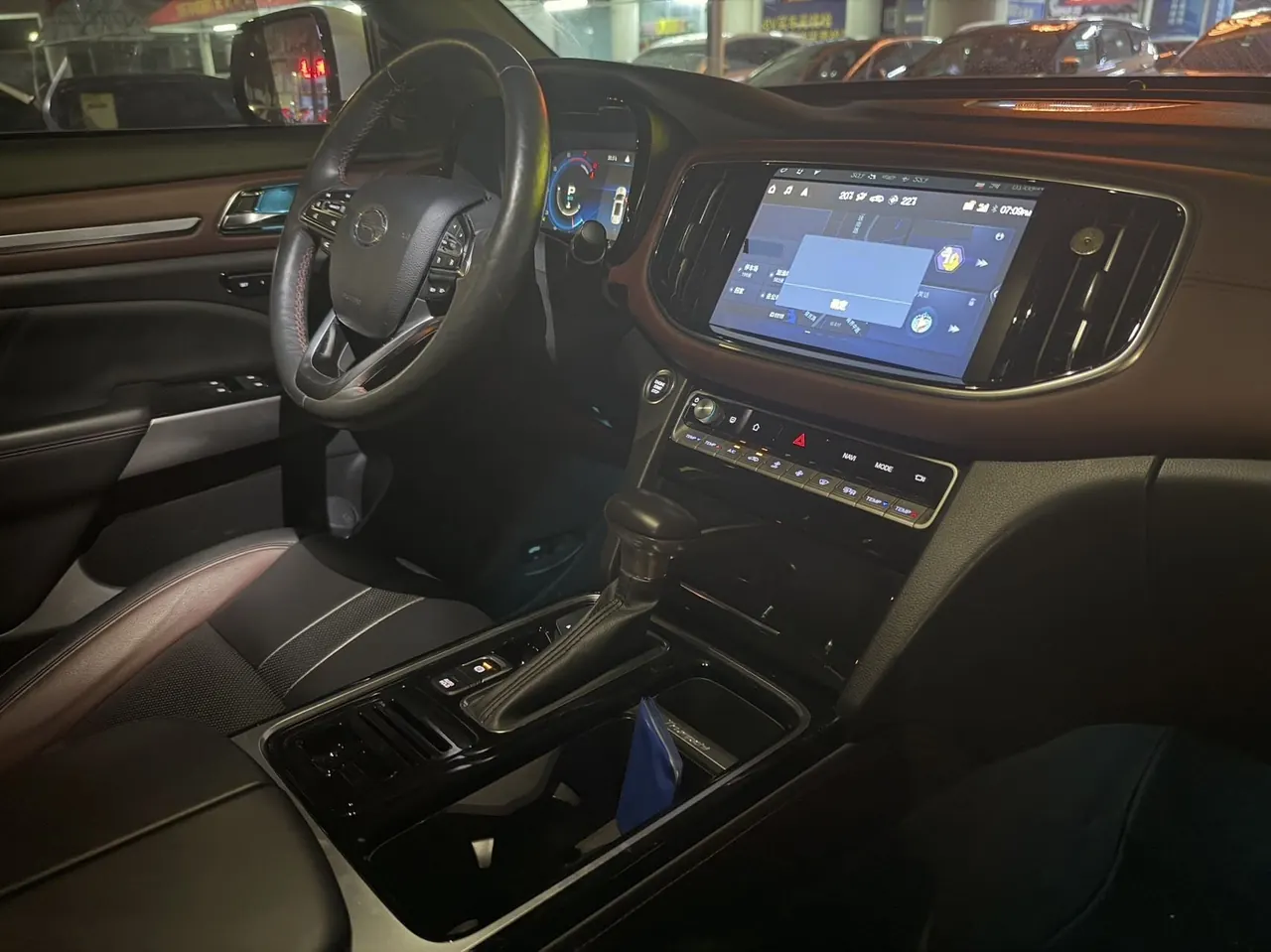 Chuanqi 2020 GS8S 2.0T 390T Two-Drive Premium Edition Automatic Gear 8