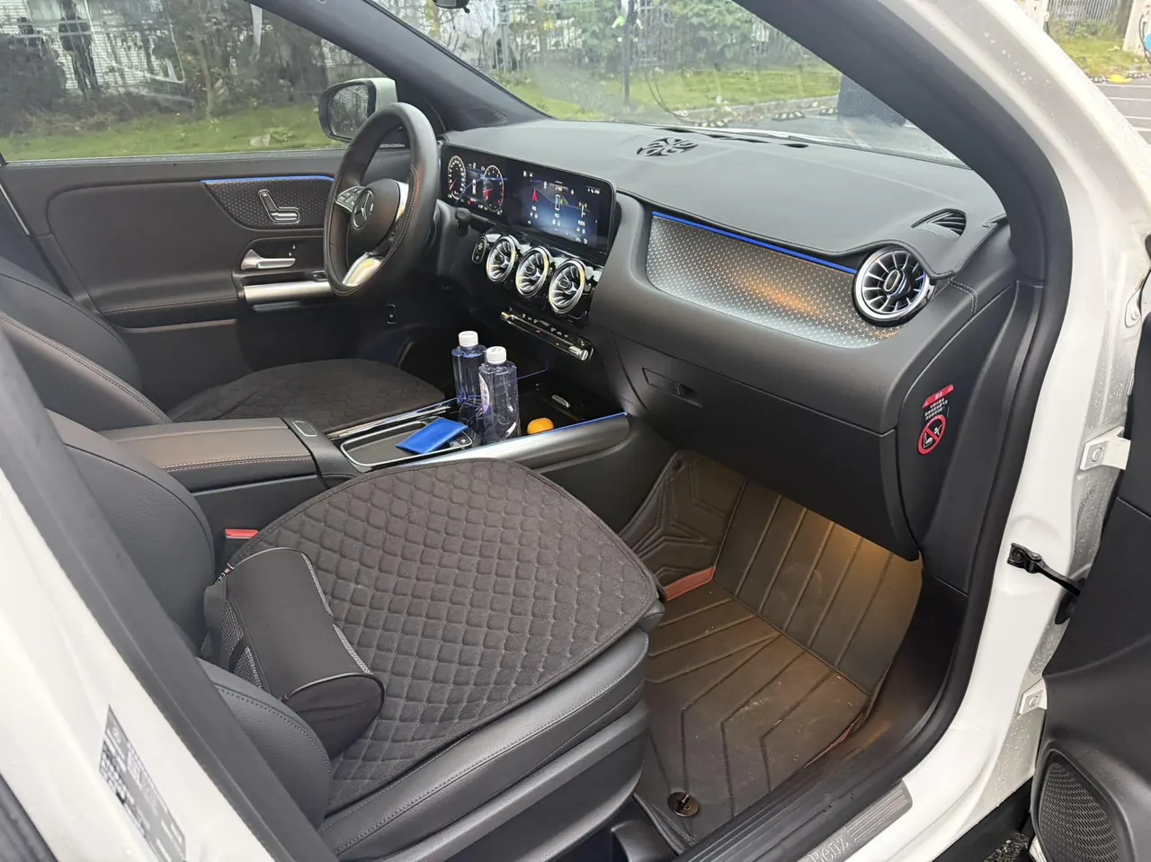 Mercedes Benz 2025 GLA 220 2.0T automatic gear 6