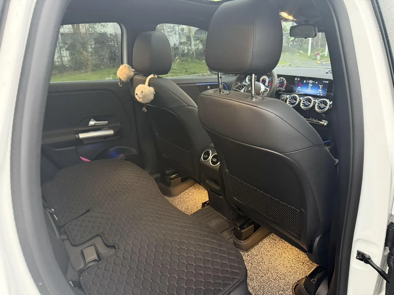 Mercedes Benz 2025 GLA 220 2.0T automatic gear 7