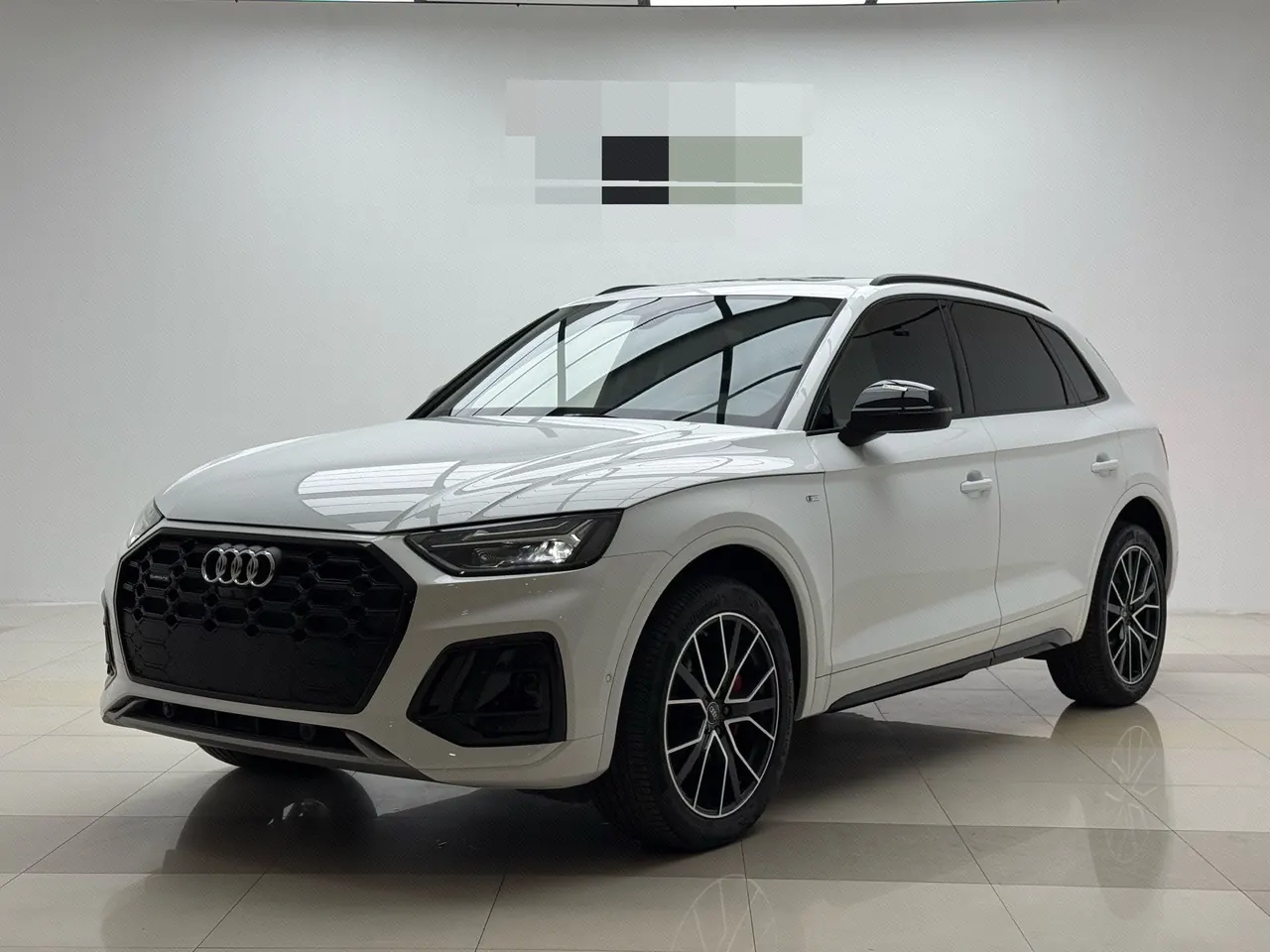 Open image lightbox: Audi 2025 Q5L 2.0TFSI 45TFSI 45th Anniversary Collection Edition Quattro Deluxe Dynamic Automatic