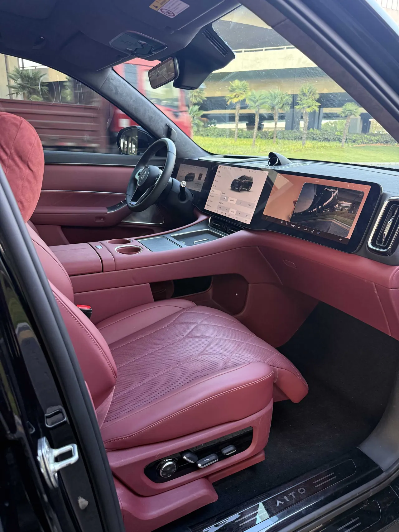 AITO 2025 AITO M8 Max Edition 53.4kWh 6-seat Edition Automatic Gear 6