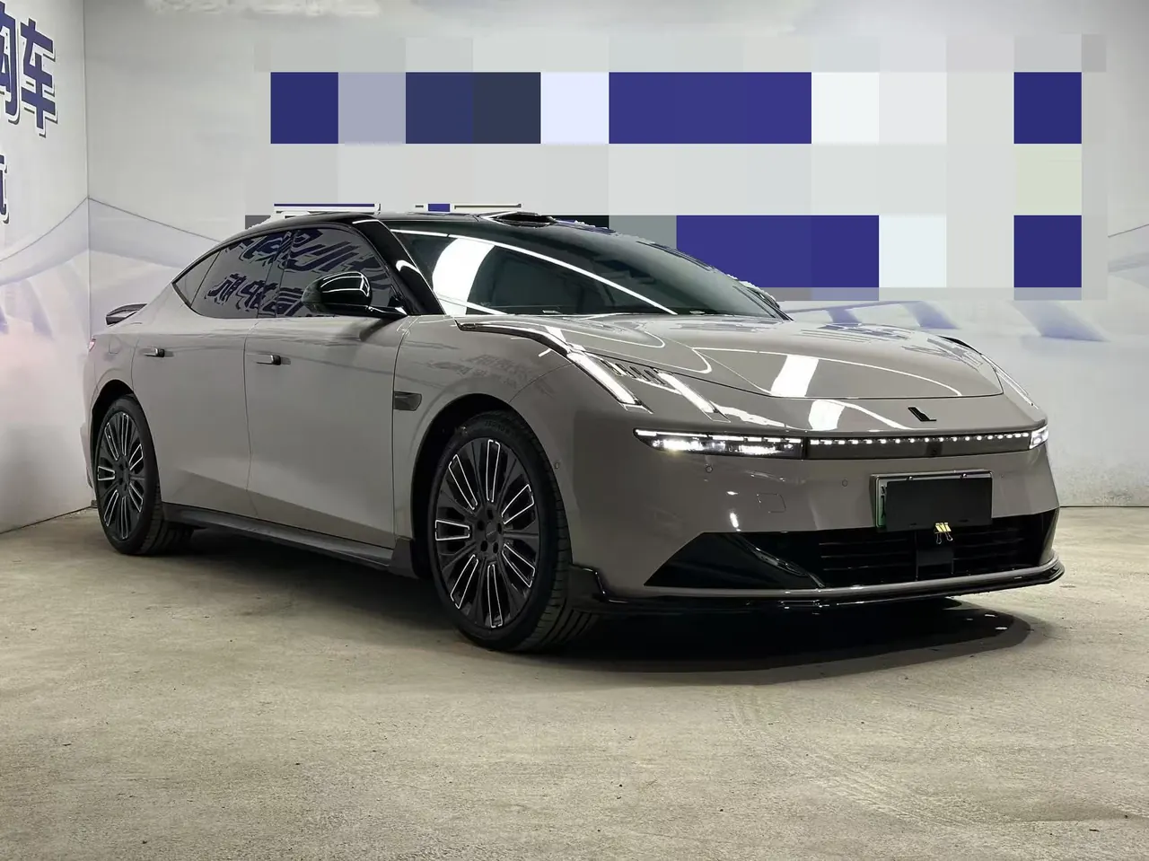 LYNK&amp;CO 2025 LYNK&amp;CO 10 EM-P 1.5T 240 4-wheel drive Ultra (modified) automatic gear 3