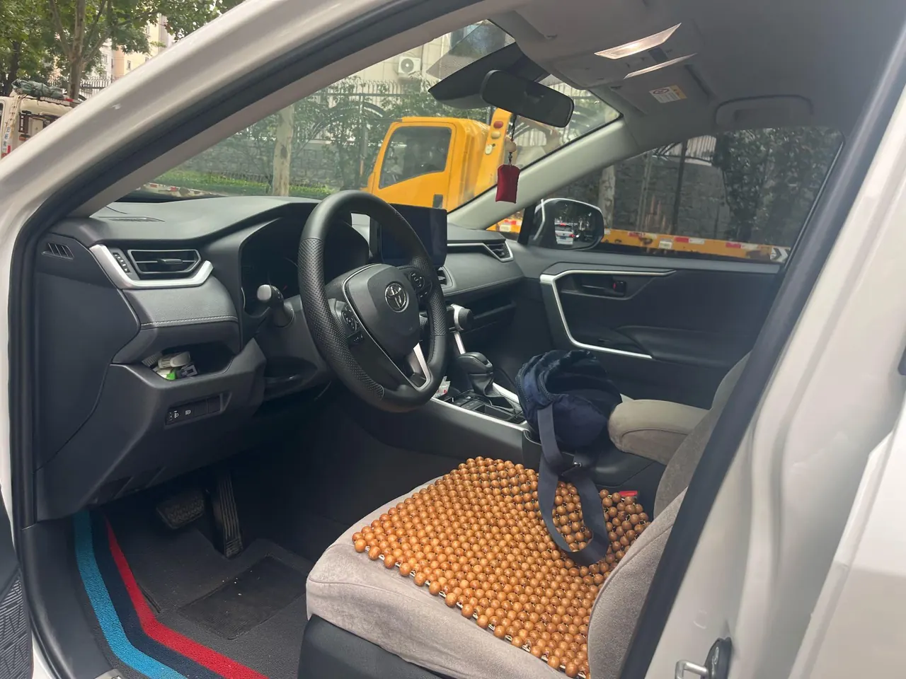 Toyota 2024 RAV4 Rongbo 2.0 Stepless Two-Drive City Edition Automatic Gear 8