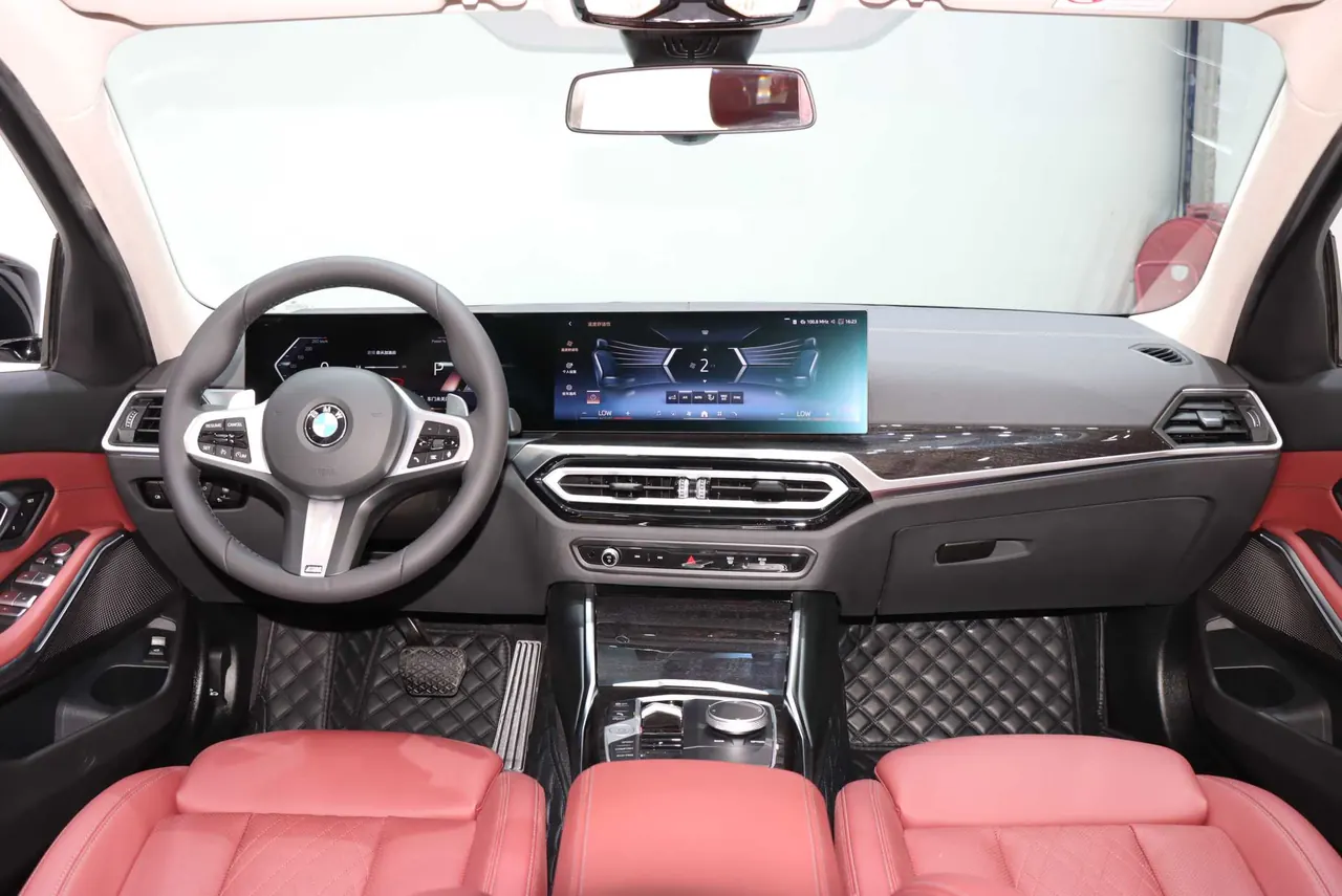 BMW 3 Series 2024 325Li 2.0T M Sports Suit Automatic Gear 12