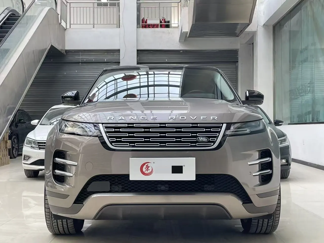 Land Rover 2024 evoque L 48V 2.0T 249PS automatic gear 5