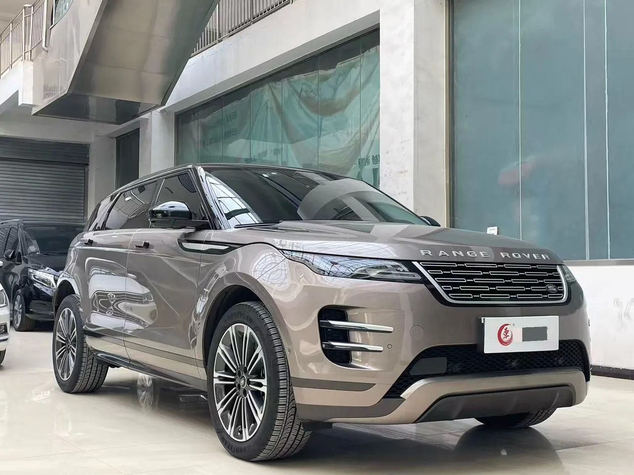 Land Rover 2024 evoque L 48V 2.0T 249PS automatic gear 7