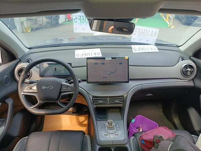 BYD 2025 Sea Lion 05 DM-i 1.5 Stepless 115KM Honorable Automatic 4