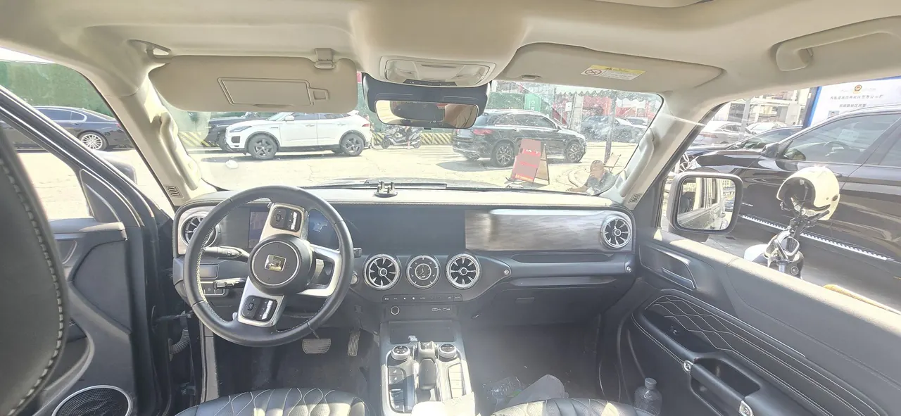 Tank 2024 Tank 300 2.0T Challenger Automatic Transmission 4