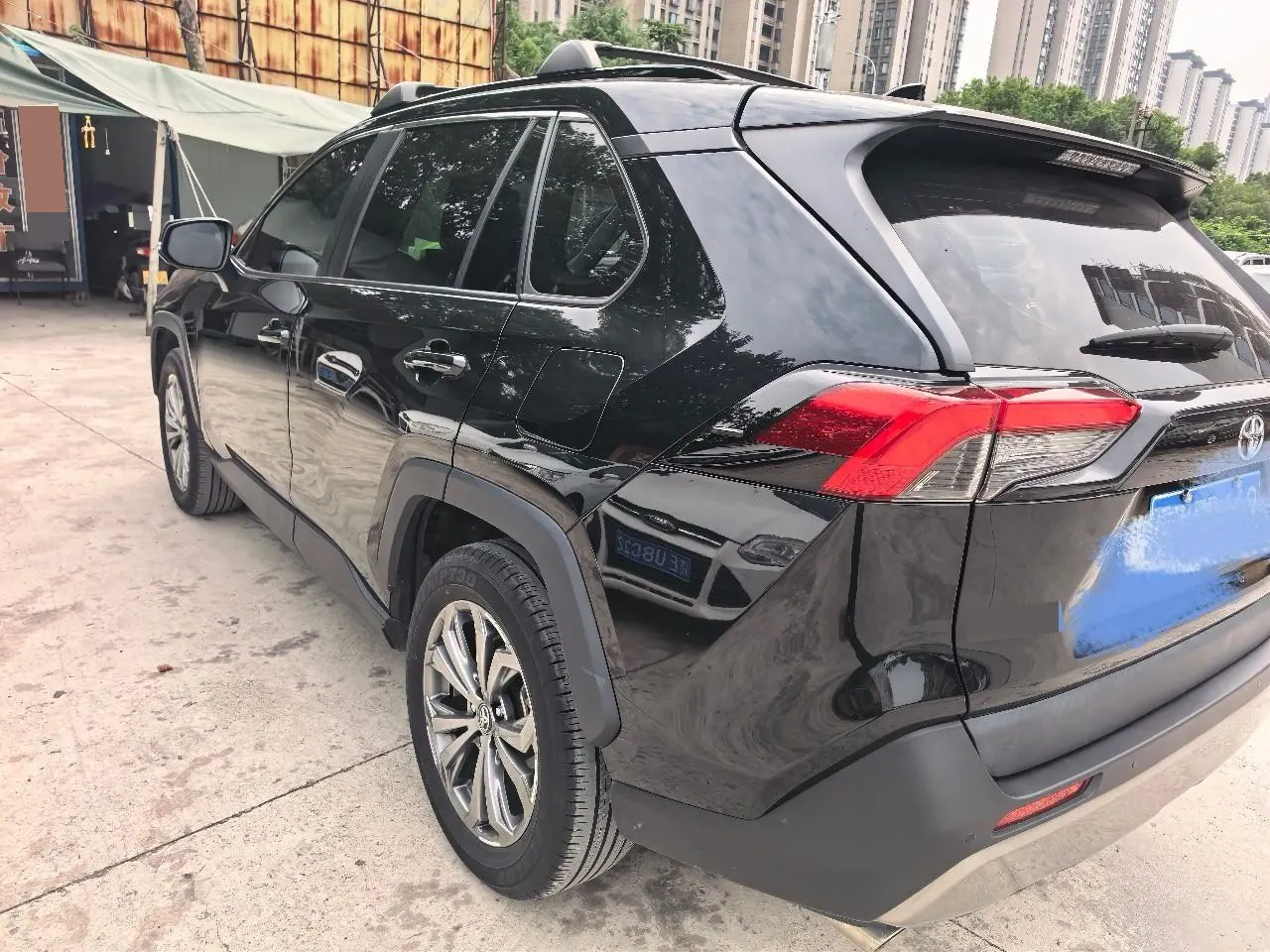 Toyota 2023 RAV4 Rongbo 2.0 Stepless Two-Drive Fashion Plus Edition Automatic Gear 6