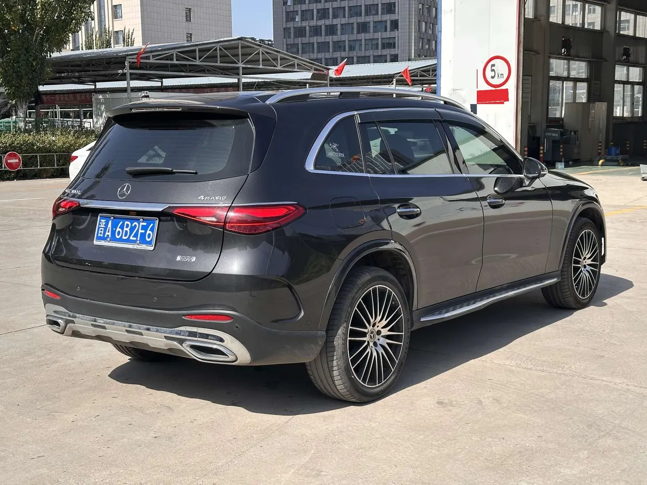 Mercedes Benz 2023 GLC 300 L 4MATIC 48V 2.0T Luxury 7-seat Automatic Gear 5