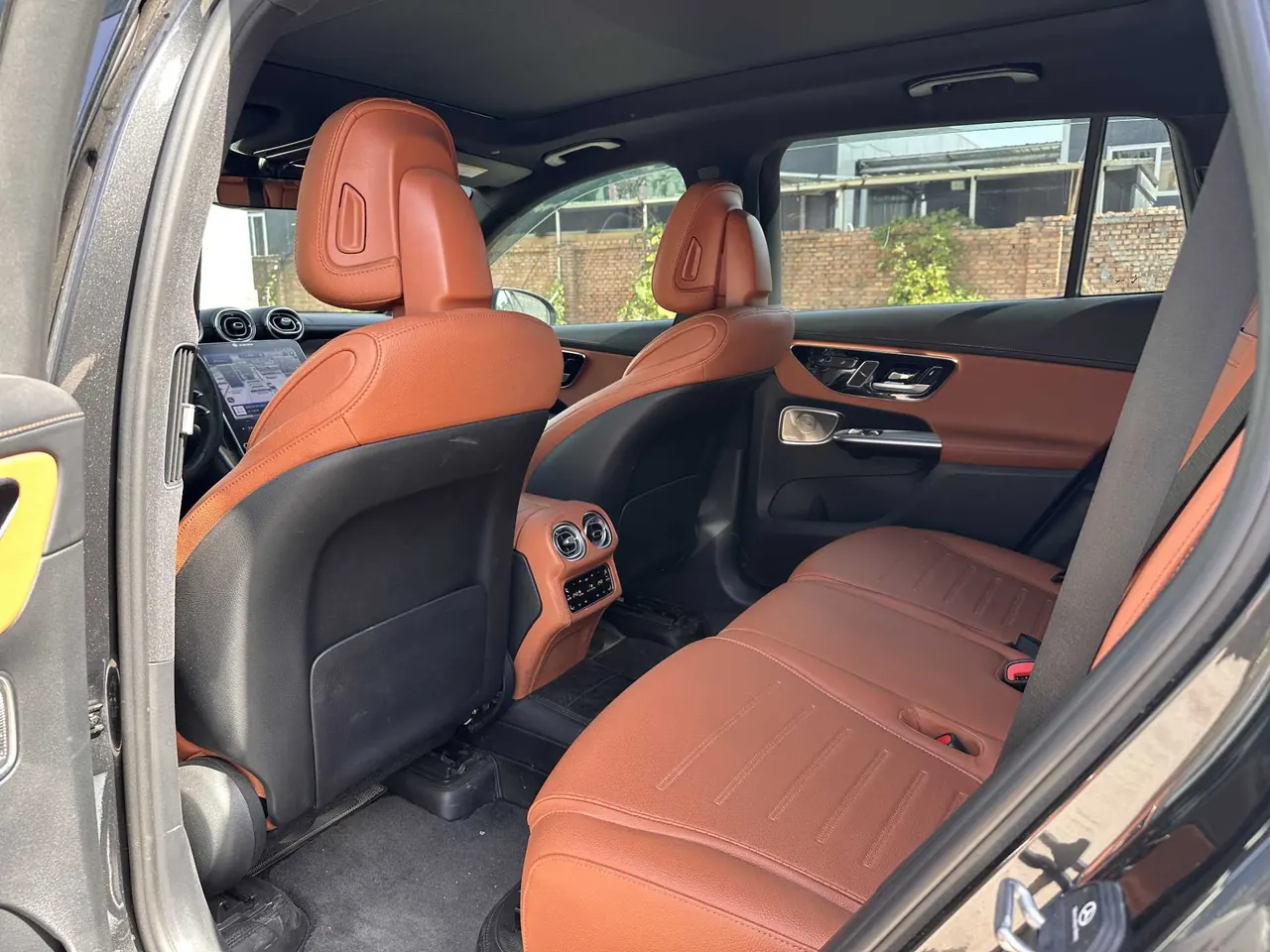 Mercedes Benz 2023 GLC 300 L 4MATIC 48V 2.0T Luxury 7-seat Automatic Gear 8