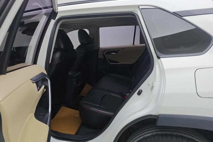 Toyota 2020 RAV4 Rongbo 2.0 Stepless Two-Drive Fashion Edition Automatic Gear 5
