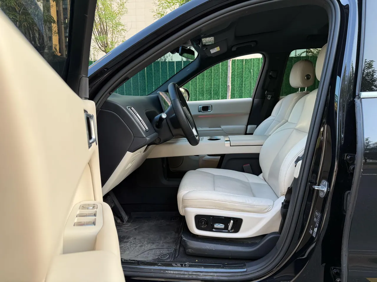 Li 2023 L8 Pro automatic gear 4
