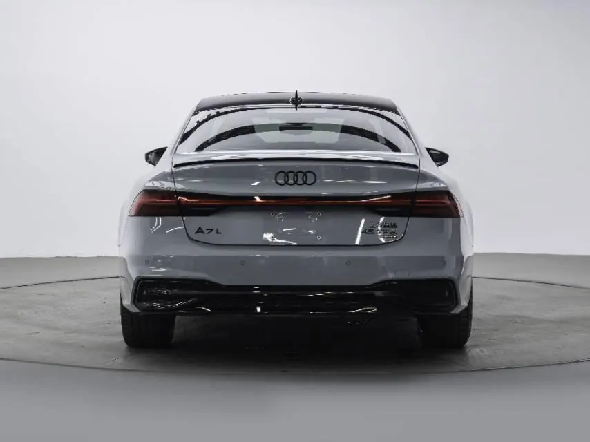 Audi 2024 A7L 2.0TFSI 45TFSI Quattro RS Kit Racing Edition Automatic 3