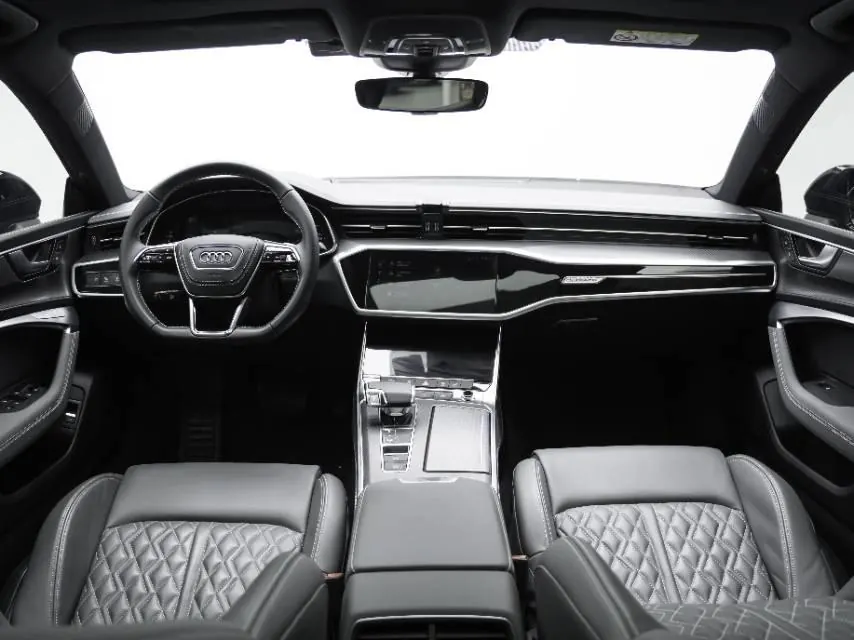 Audi 2024 A7L 2.0TFSI 45TFSI Quattro RS Kit Racing Edition Automatic 7