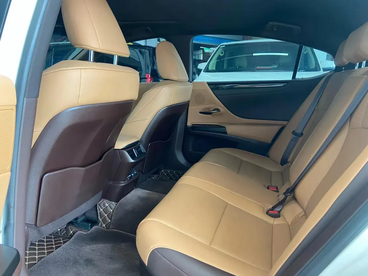 Lexus ES (Imported) 2020 ES300h 2.5 Stepless Excellence Edition Automatic Gear 5