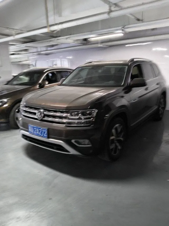 打开图片灯箱:Volkswagen 2020 Tuang 2.0TSI 380TSI Four-wheel Drive Deluxe Edition (Modified) Automatic Gear