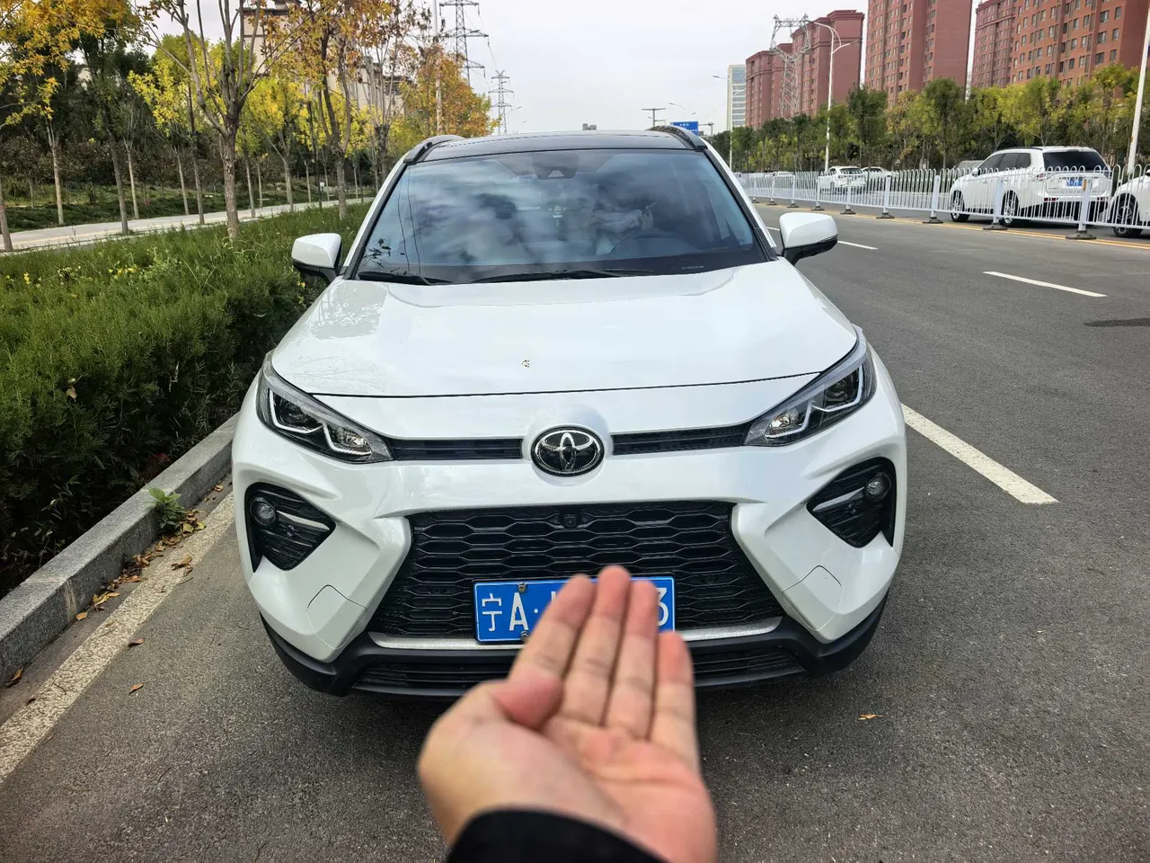 Toyota 2023 Willanda 2.0 Stepless Two-Drive Luxury PLUS Edition Automatic Gear 2
