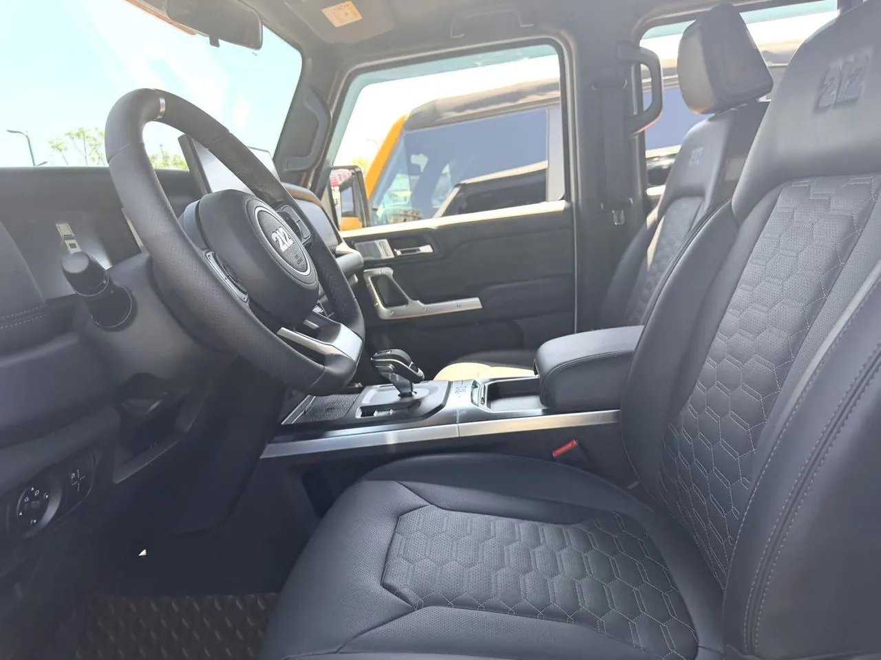 212 2025 T01 2.0T Diesel Edition Automatic Gear 4