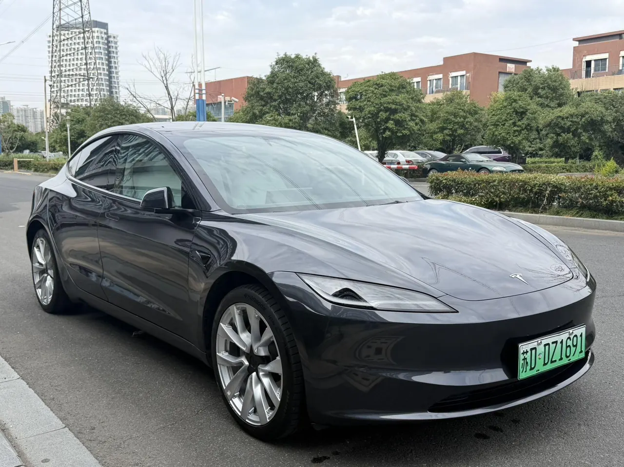 Tesla 2023 Model 3 Rejuvenation Edition Rear Wheel Drive Automatic Transmission 3